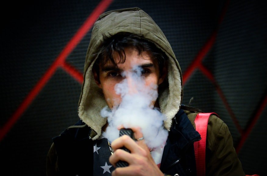 How THCP Vapes Differ from CBD Vapes Beyond Cannabinoid Content